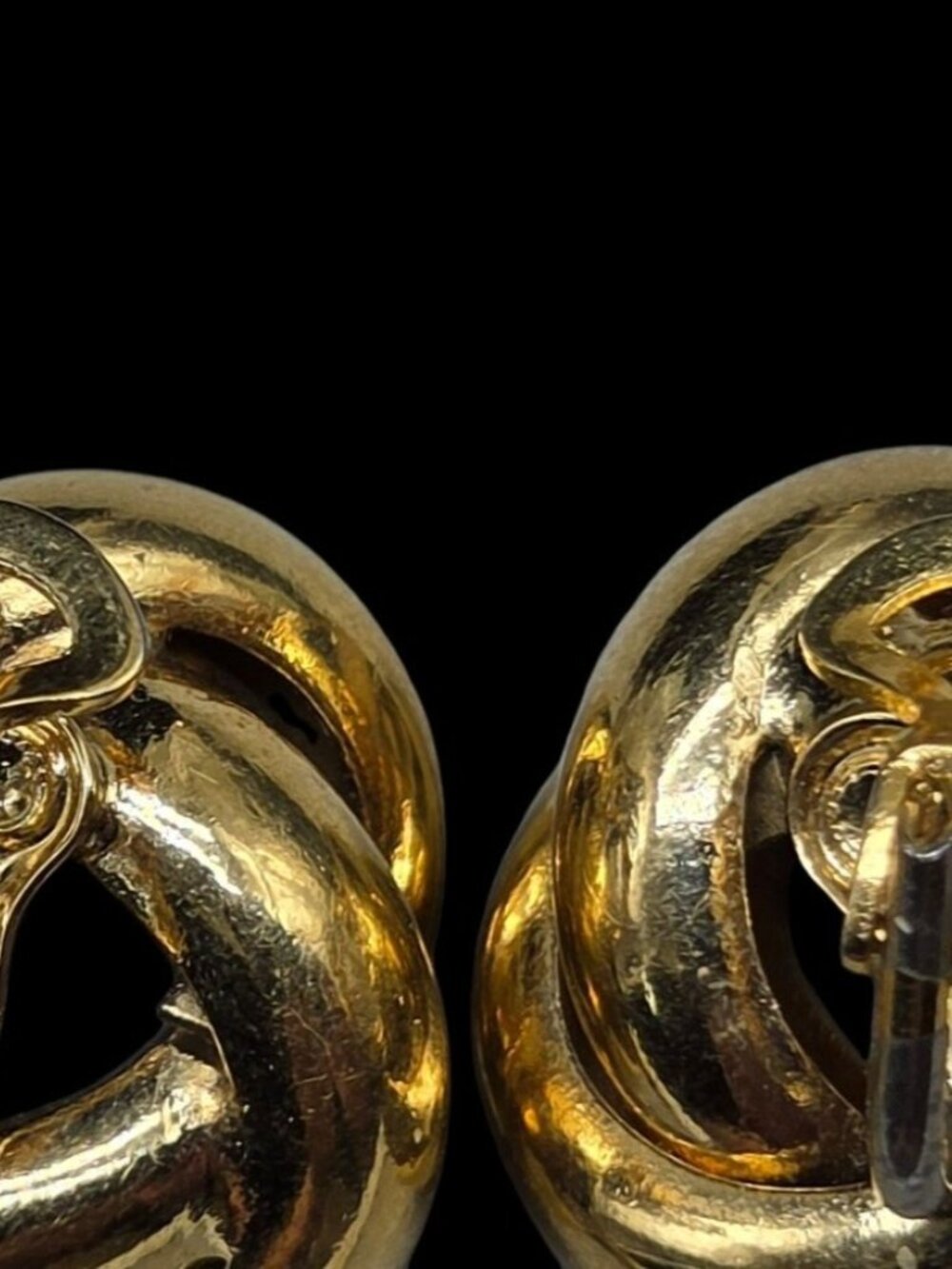 Vintage Monet Style Gold Tone Knot Clip On Earrings 1960s Patented Comfort Lever - Picture 3 of 10